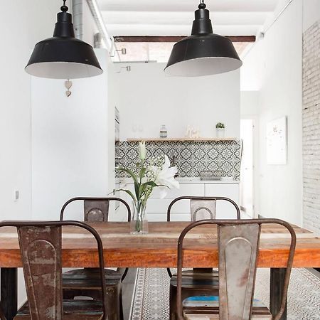 Stylish Apartment With Terrace For Couple Or Family 巴塞罗那 外观 照片