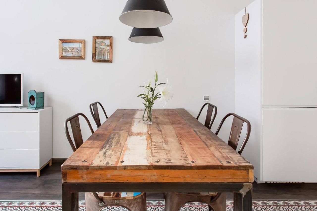 Stylish Apartment With Terrace For Couple Or Family 巴塞罗那 外观 照片