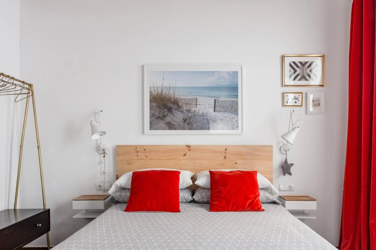 Stylish Apartment With Terrace For Couple Or Family 巴塞罗那 外观 照片