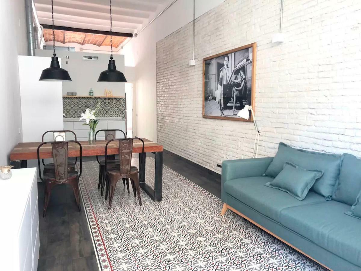 Stylish Apartment With Terrace For Couple Or Family 巴塞罗那 外观 照片