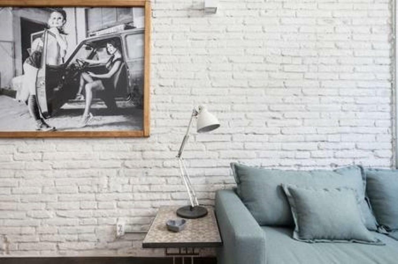Stylish Apartment With Terrace For Couple Or Family 巴塞罗那 外观 照片